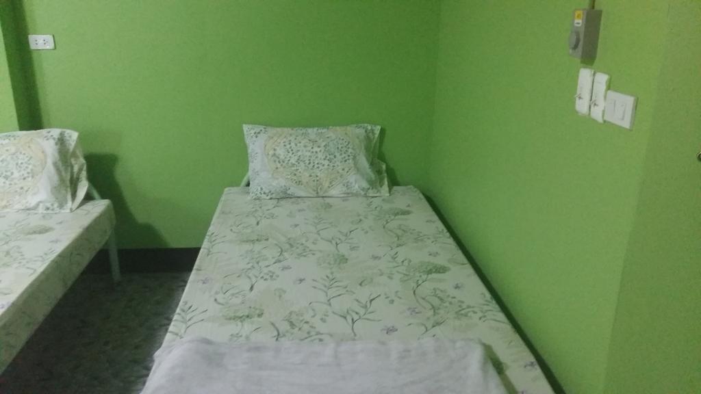 นิว ซีเอช เกสเฮ้าส์ Hotel กรุงเทพมหานคร ห้อง รูปภาพ