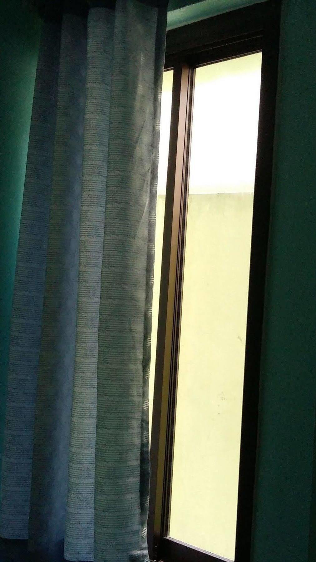 นิว ซีเอช เกสเฮ้าส์ Hotel กรุงเทพมหานคร ภายนอก รูปภาพ